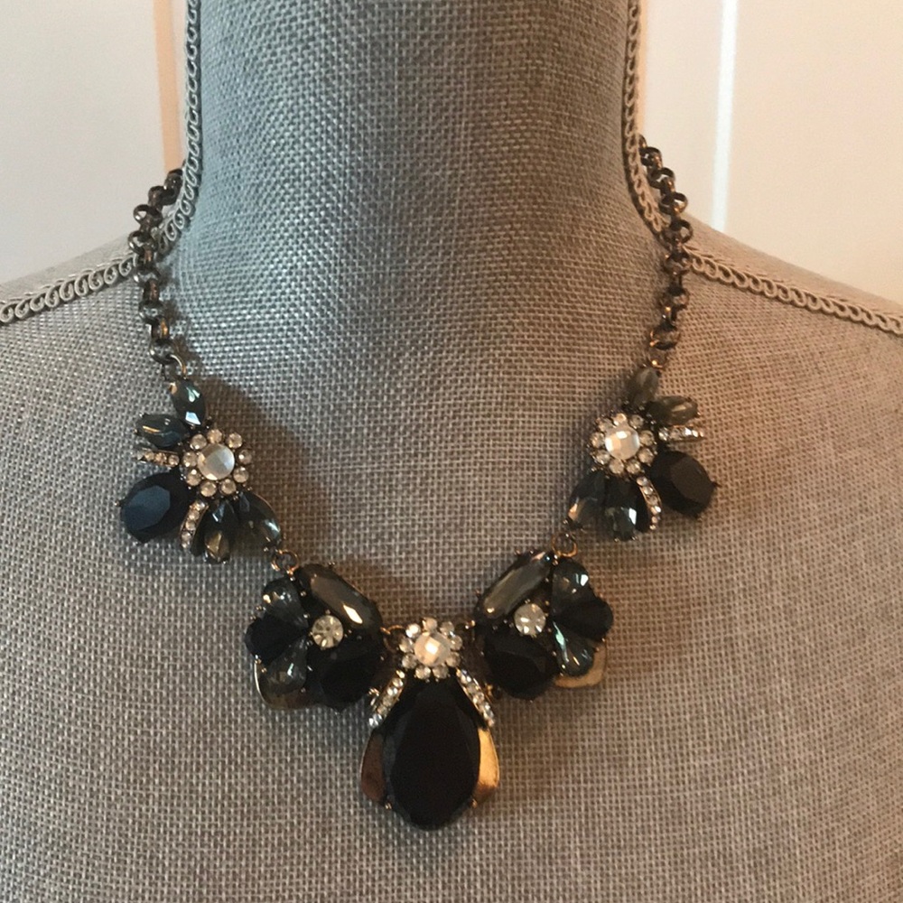 Francesca’s Onyx Gem Fashion Necklace